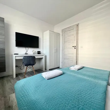 Latarnikow Q4apartments 아파트 그단스크