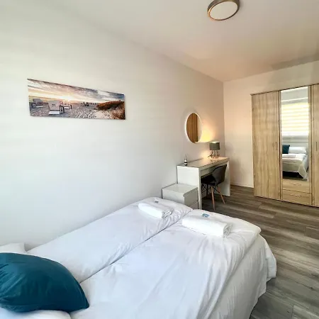 Latarnikow Q4apartments Daire Gdansk