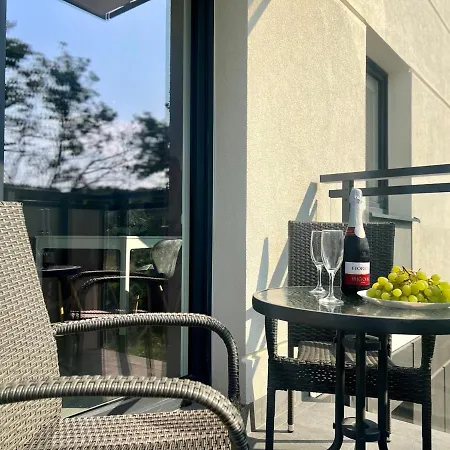 Daire Latarnikow Q4apartments