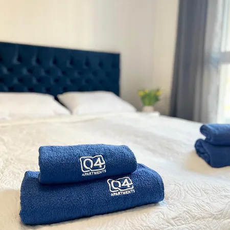 Latarnikow Q4apartments * غدانسك